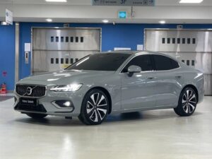 Volvo S60, 2025
