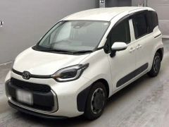 Toyota Sienta, 2022