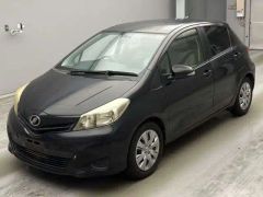 Toyota Vitz, 2011