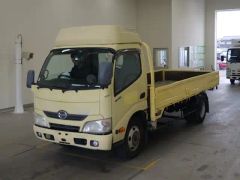 Hino Dutro, 2011