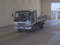 Isuzu Forward, 2004