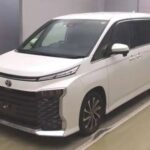Toyota Voxy, 2023
